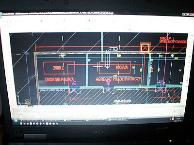 Zbiornik paliwa zasilaj±cy generator pr±dotwórczy